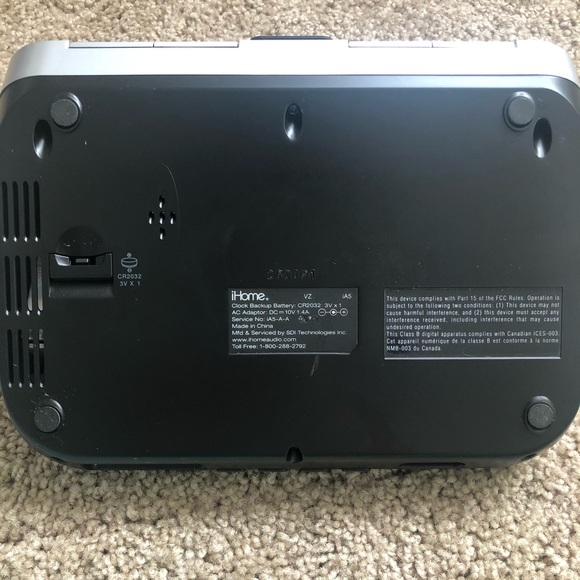 *SOLD on ebay* iHome app-enhanced alarm clock docking station - Picture 5 of 5